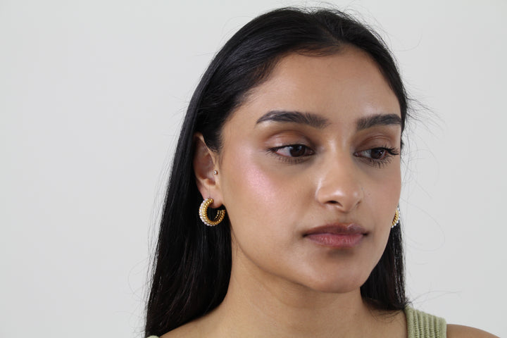 Pearly hoop